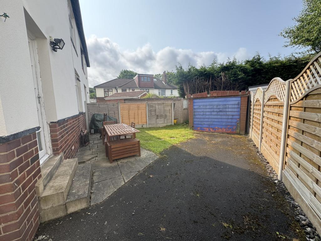 Photo of  Spen Drive,  Leeds, LS16