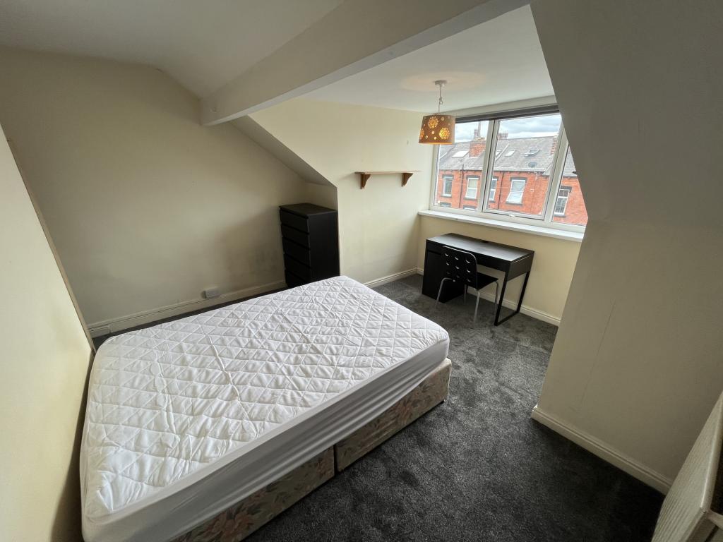 Photo of  Broomfield Terrace,  Leeds, LS6