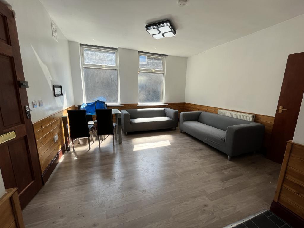 Photo of  Headingley Lane,  Leeds, LS6