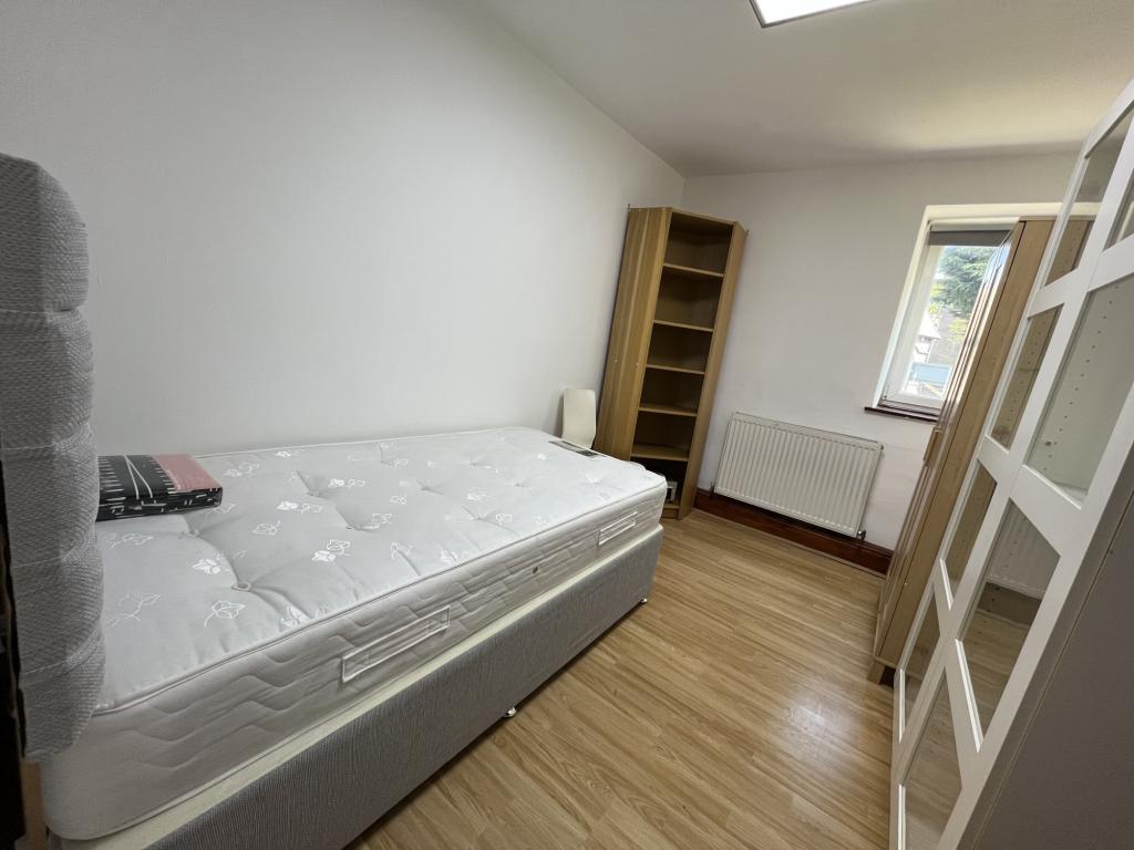 Photo of  Headingley Lane,  Leeds, LS6