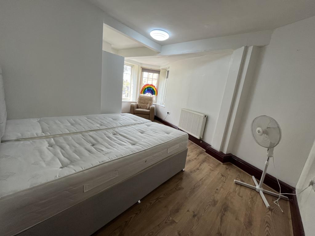 Photo of  Headingley Lane,  Leeds, LS6