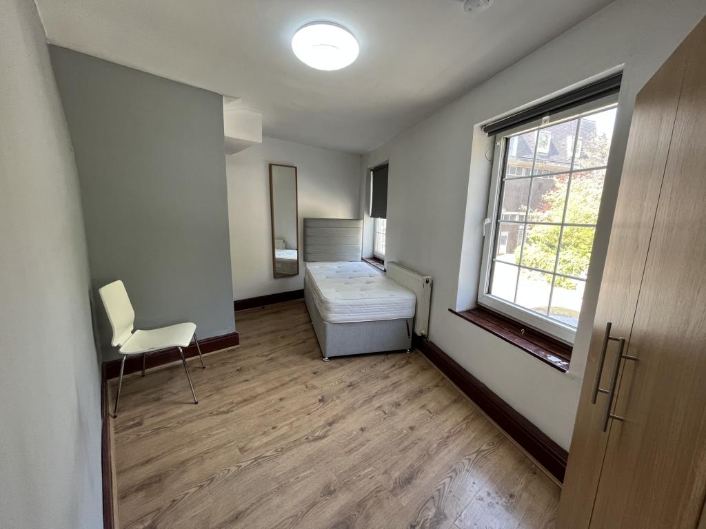 Photo of  Headingley Lane,  Leeds, LS6