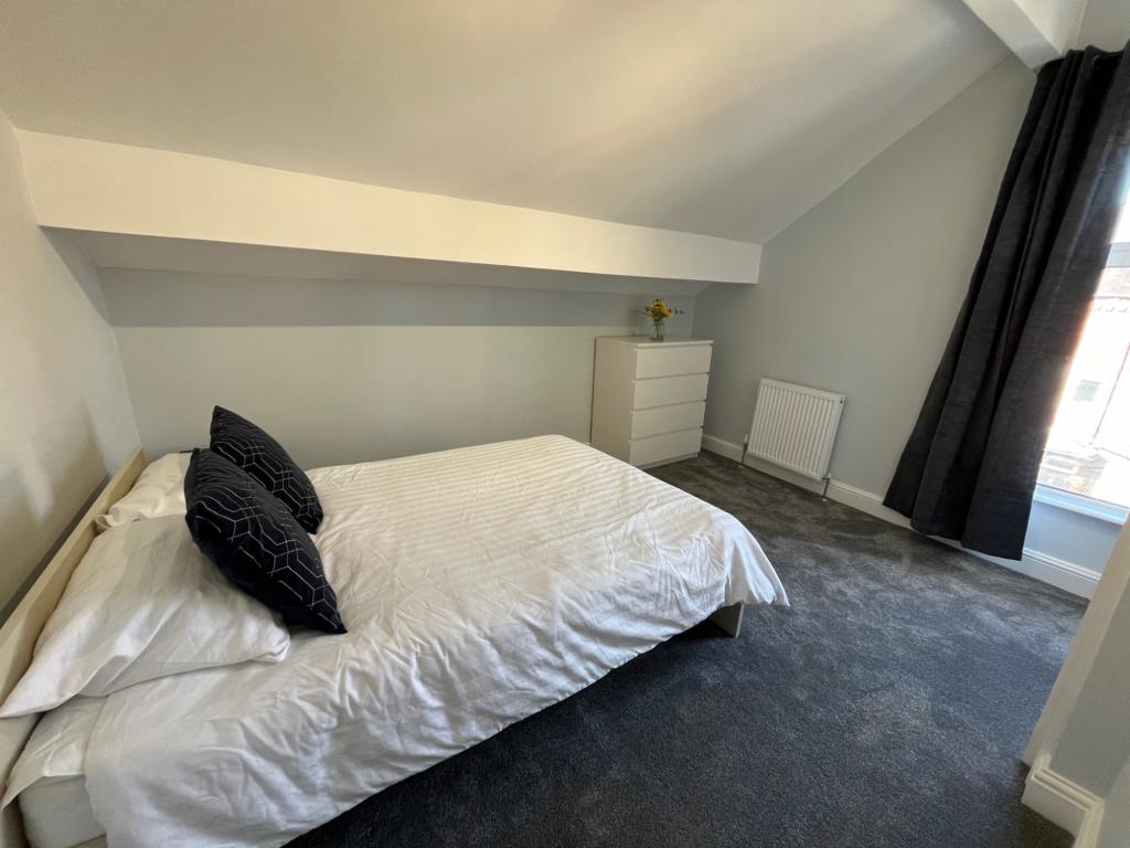 Photo of  Ash Road,  Leeds, LS6