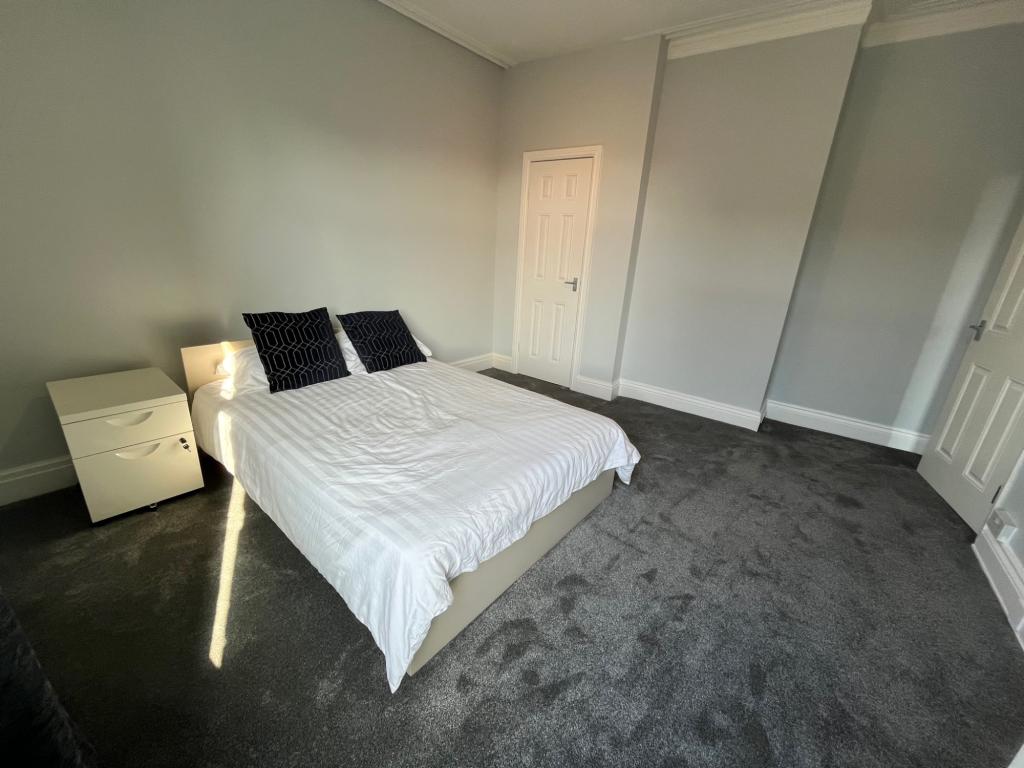 Photo of  Ash Road,  Leeds, LS6