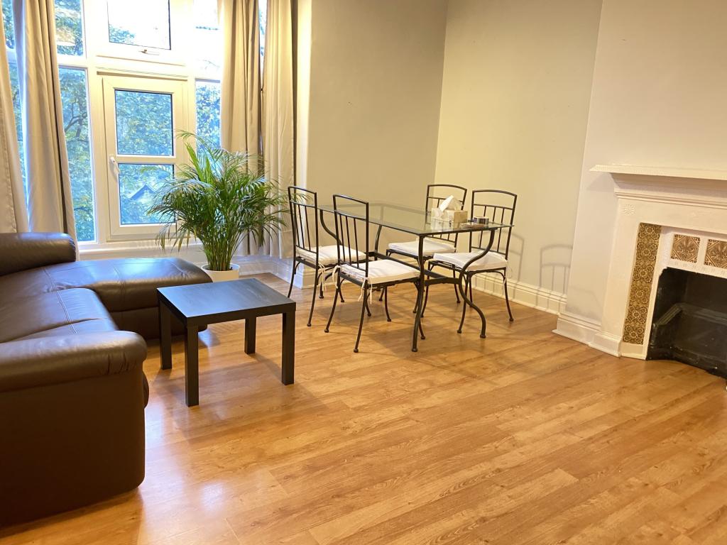 Photo of  Oakwood Avenue,  Leeds, LS8