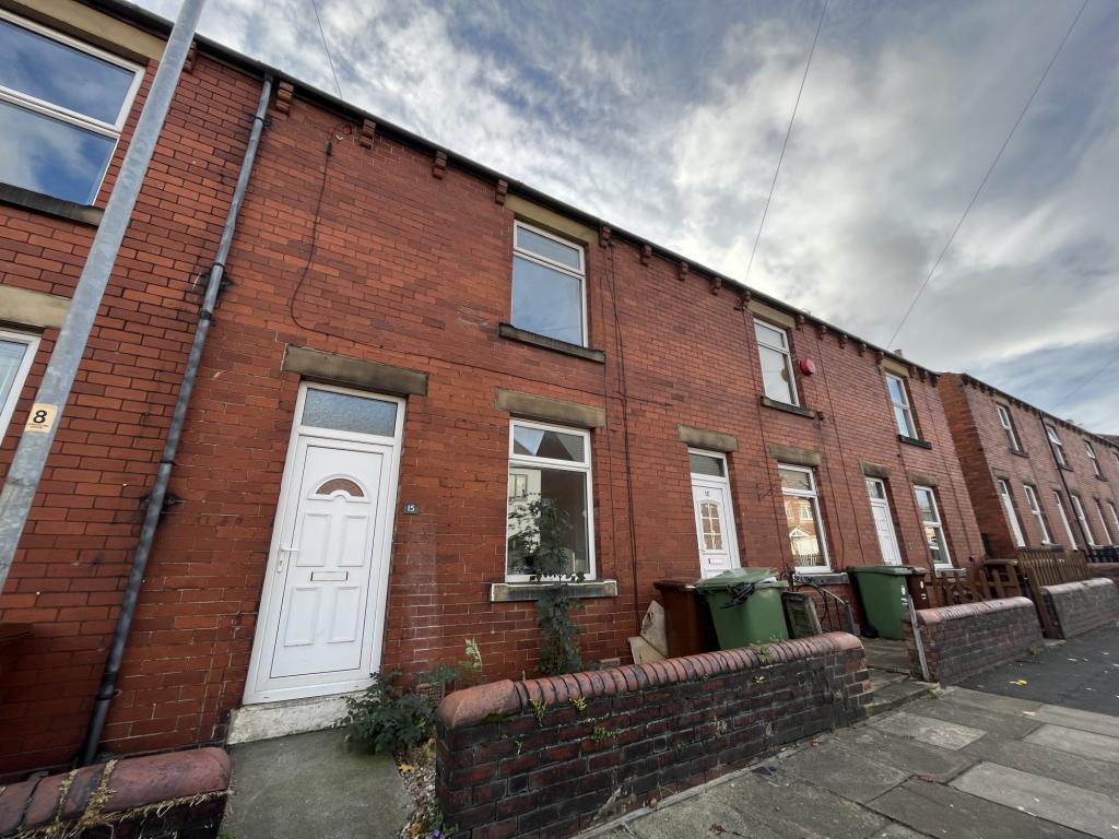 Photo of  Denholme Drive,  Ossett, WF5