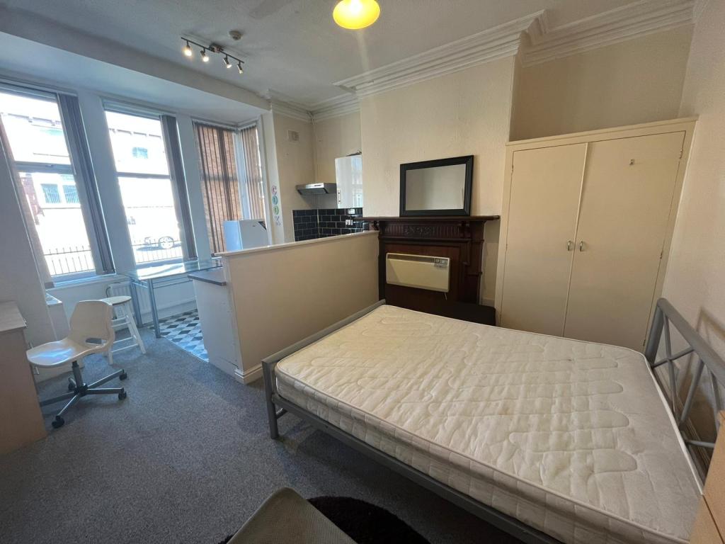 Photo of Ground Floor Front Manor Terrace,  Leeds, LS6