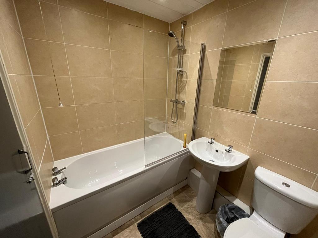 Photo of Ground Floor Front Manor Terrace,  Leeds, LS6