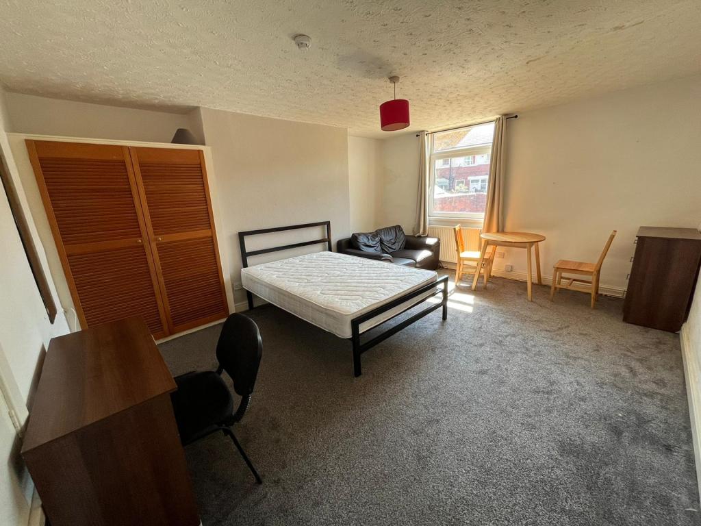 Photo of Basement Rear Manor View,  Leeds, LS6