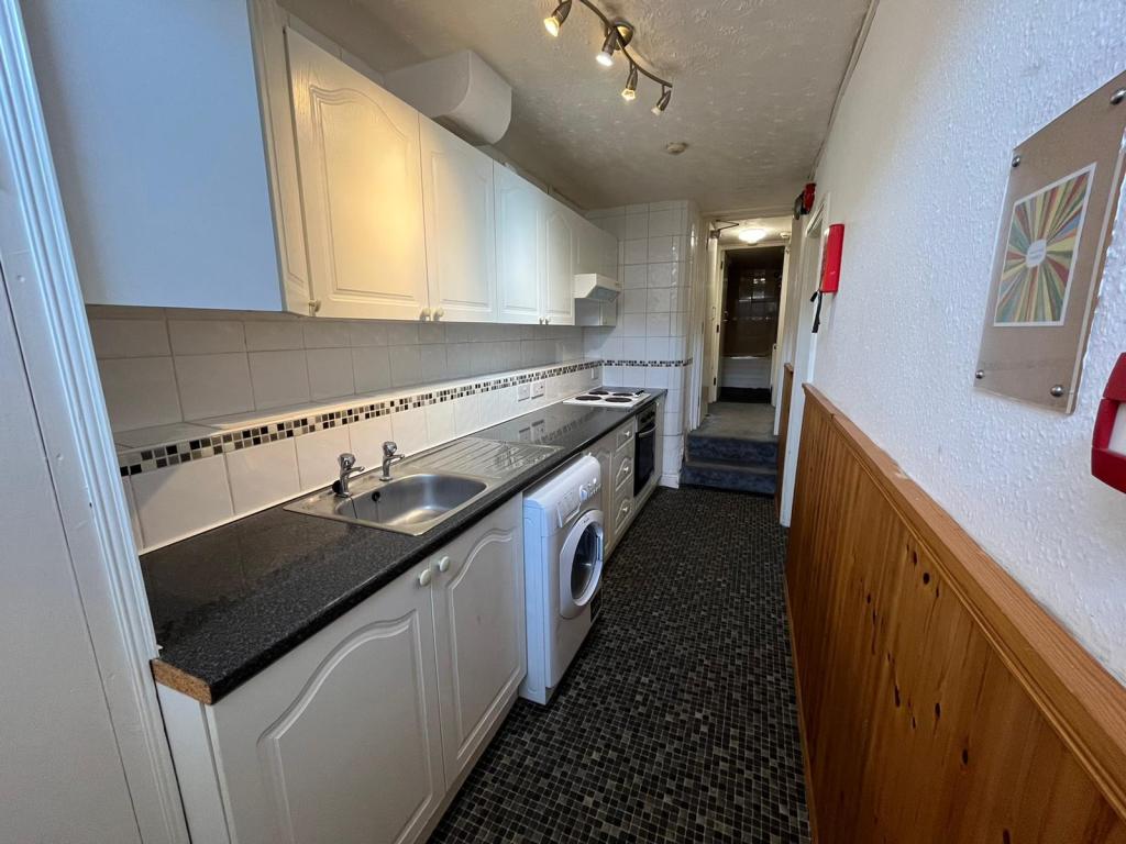 Photo of Basement Rear Manor View,  Leeds, LS6