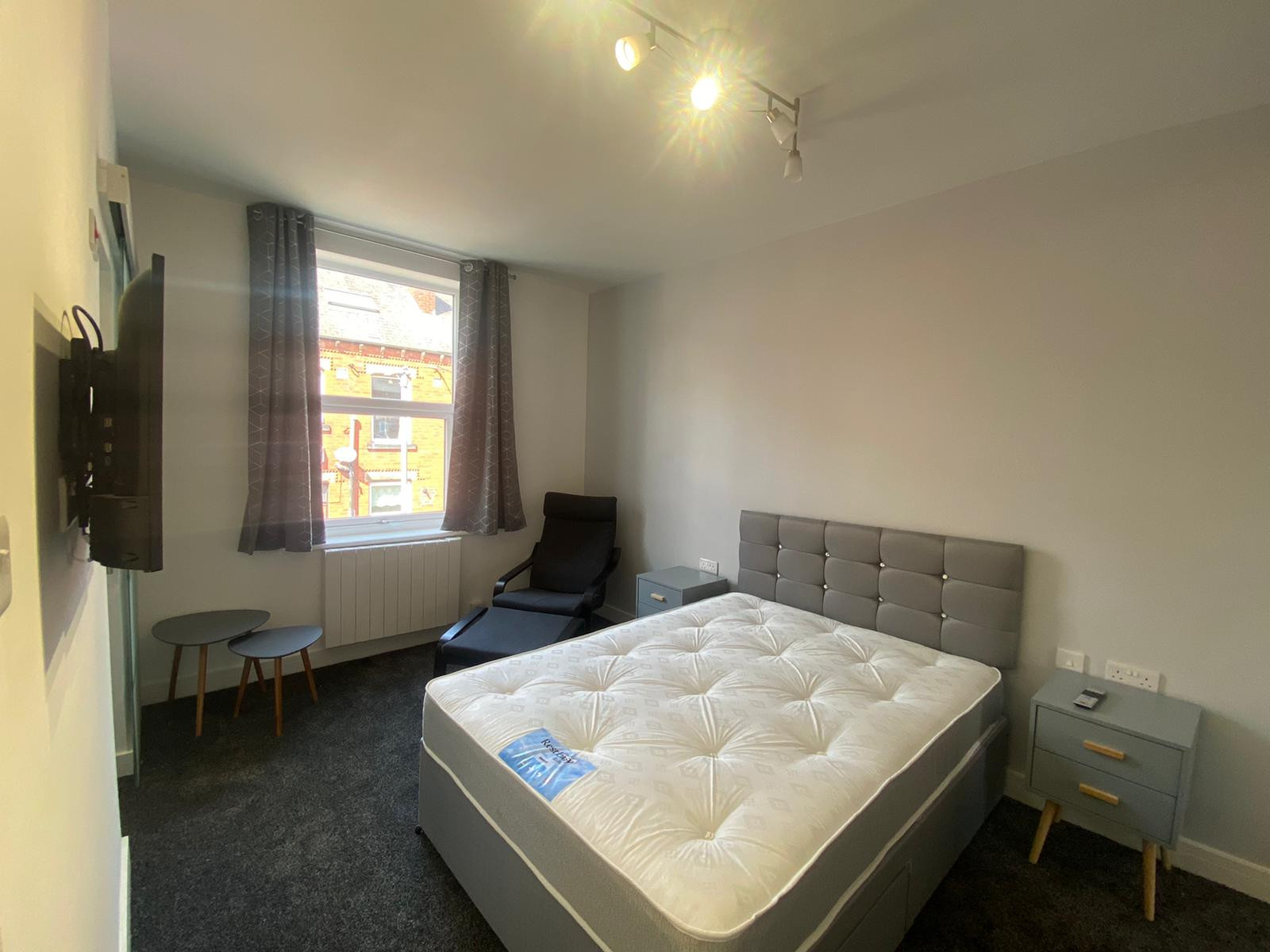 Photo of Flat 2 Burchett Place,  Leeds, LS6