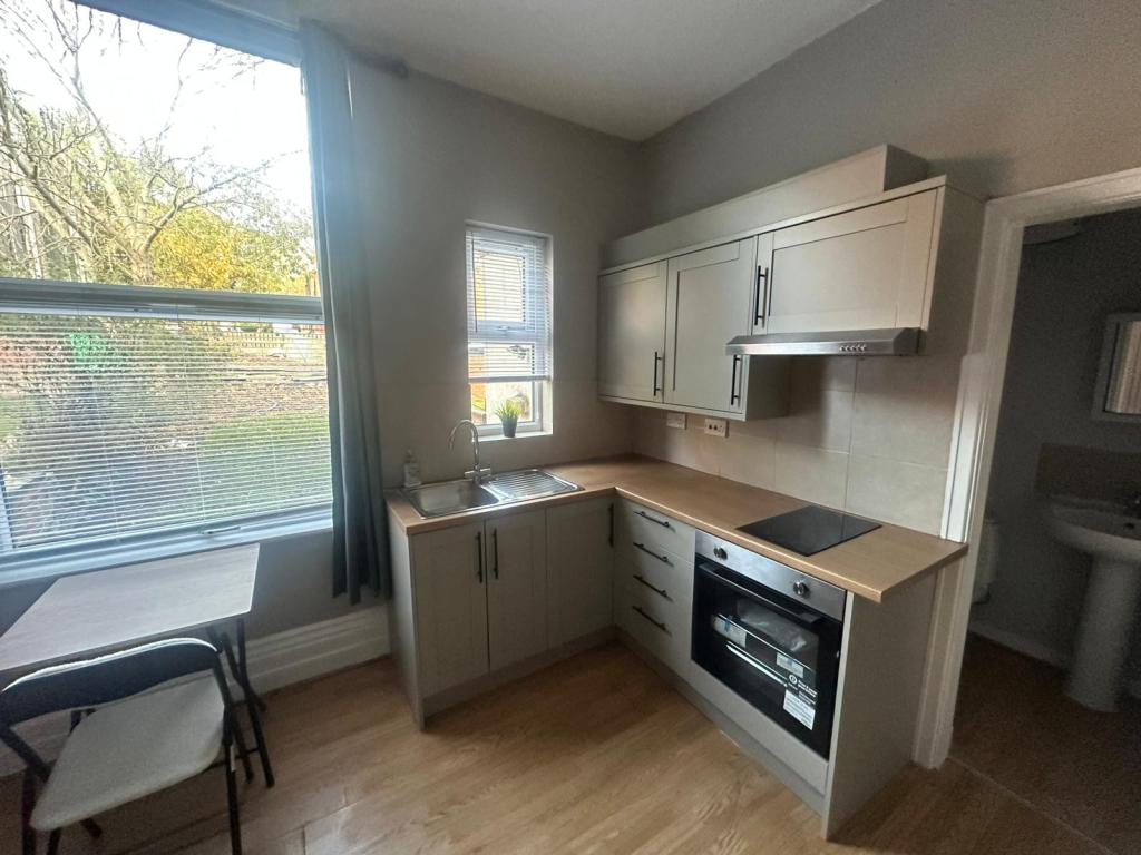 Photo of Flat 1 Moorland Avenue,  Leeds, LS6