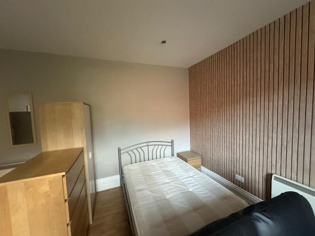 Photo of Flat 1 Moorland Avenue,  Leeds, LS6