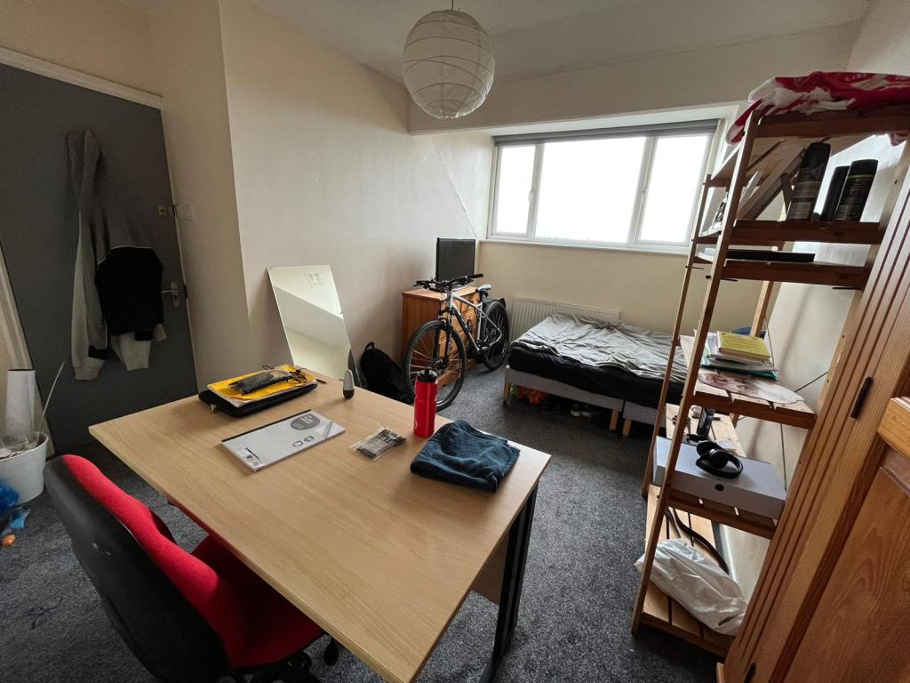 Photo of  Royal Park Grove,  Leeds, LS6