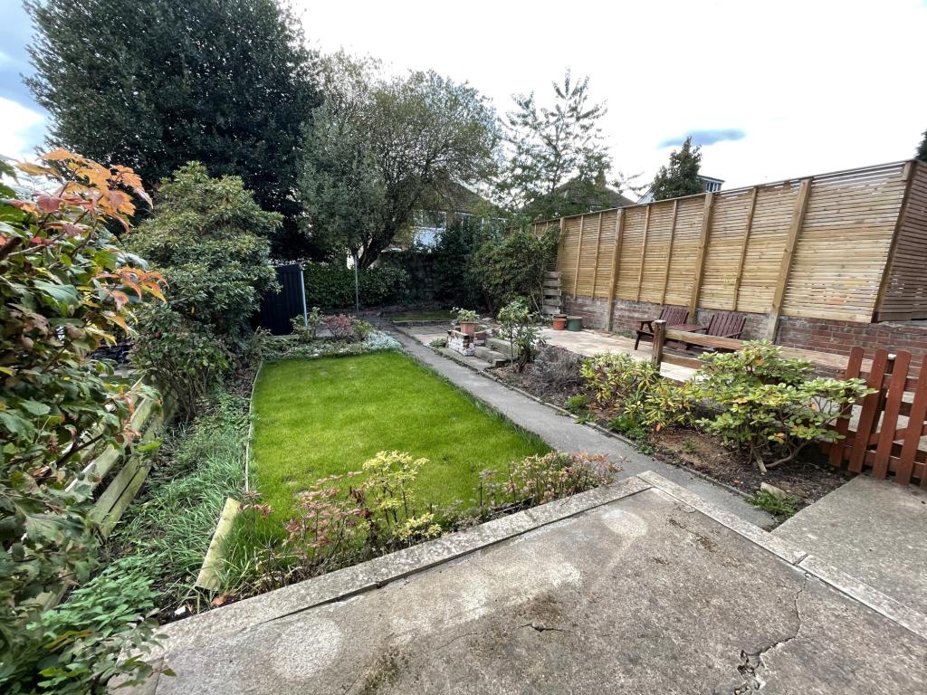 Photo of  Highthorne Mount,  Leeds, LS17