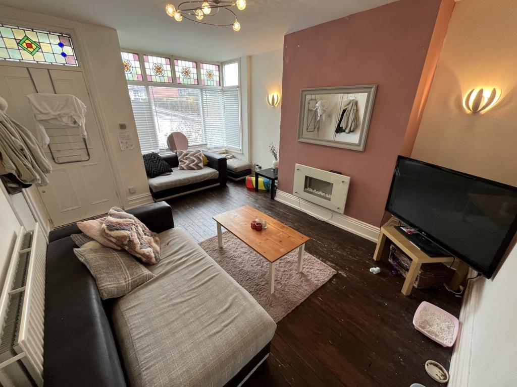 Photo of  Knowle Avenue,  Leeds, LS4