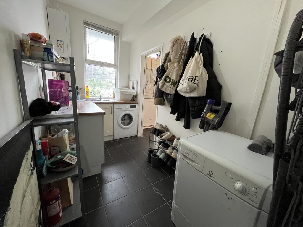 Photo of  Knowle Avenue,  Leeds, LS4