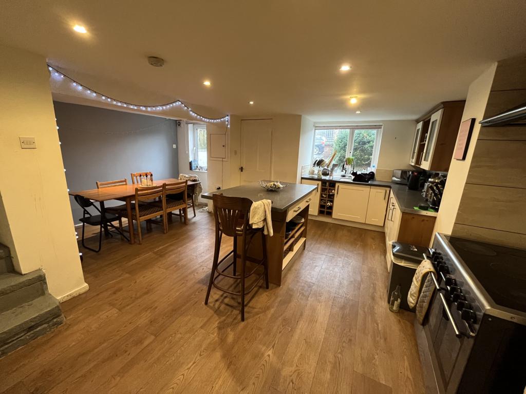 Photo of  Knowle Avenue,  Leeds, LS4