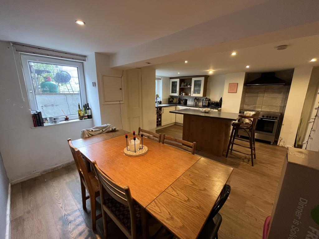 Photo of  Knowle Avenue,  Leeds, LS4