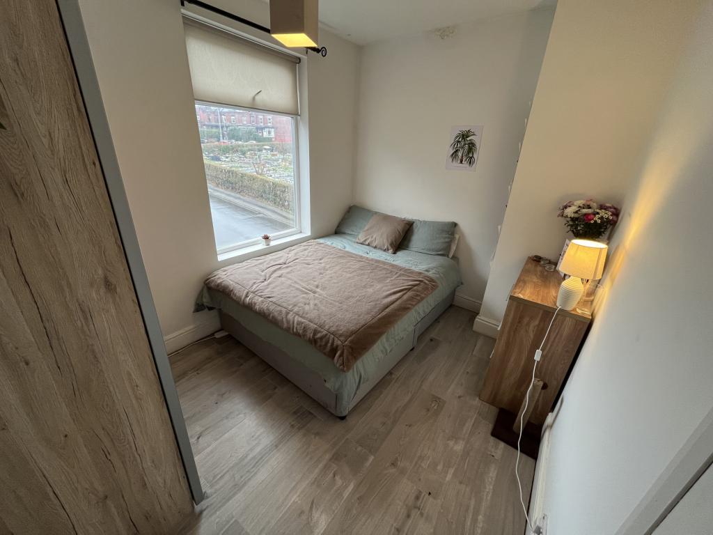 Photo of  Knowle Avenue,  Leeds, LS4