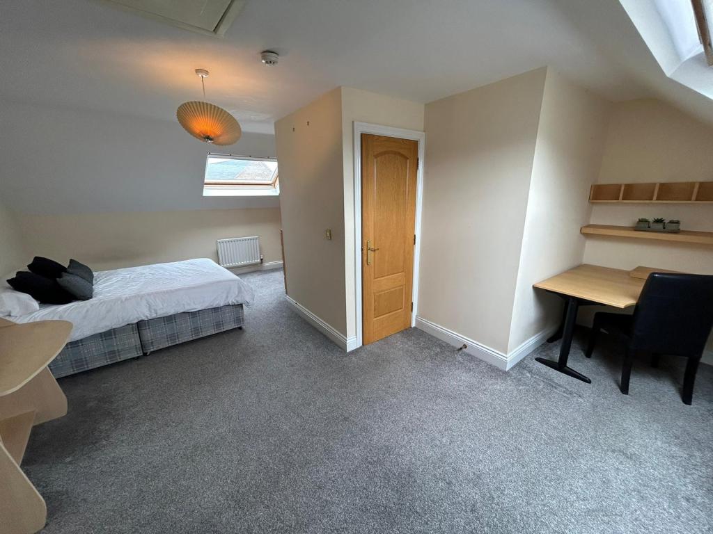 Photo of  Huntington Crescent,  Leeds, LS16
