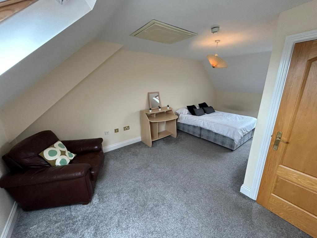 Photo of  Huntington Crescent,  Leeds, LS16