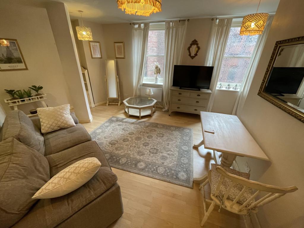 Photo of Flat 3 Harewood Street,  Leeds, LS2