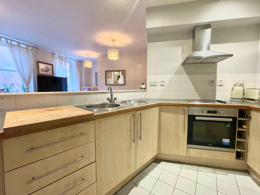 Photo of Flat 3 Harewood Street,  Leeds, LS2