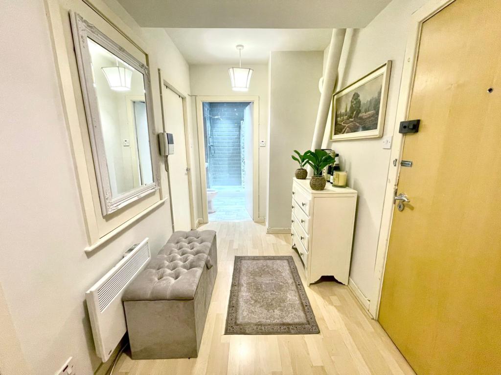 Photo of Flat 3 Harewood Street,  Leeds, LS2