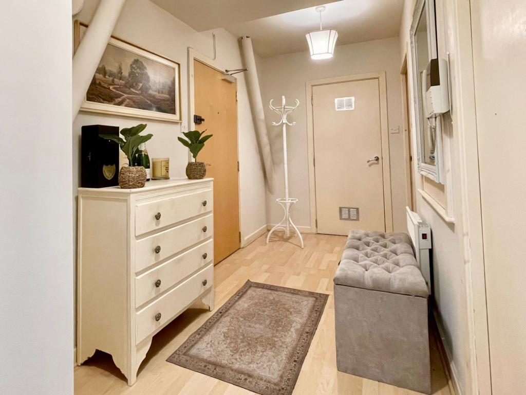 Photo of Flat 3 Harewood Street,  Leeds, LS2