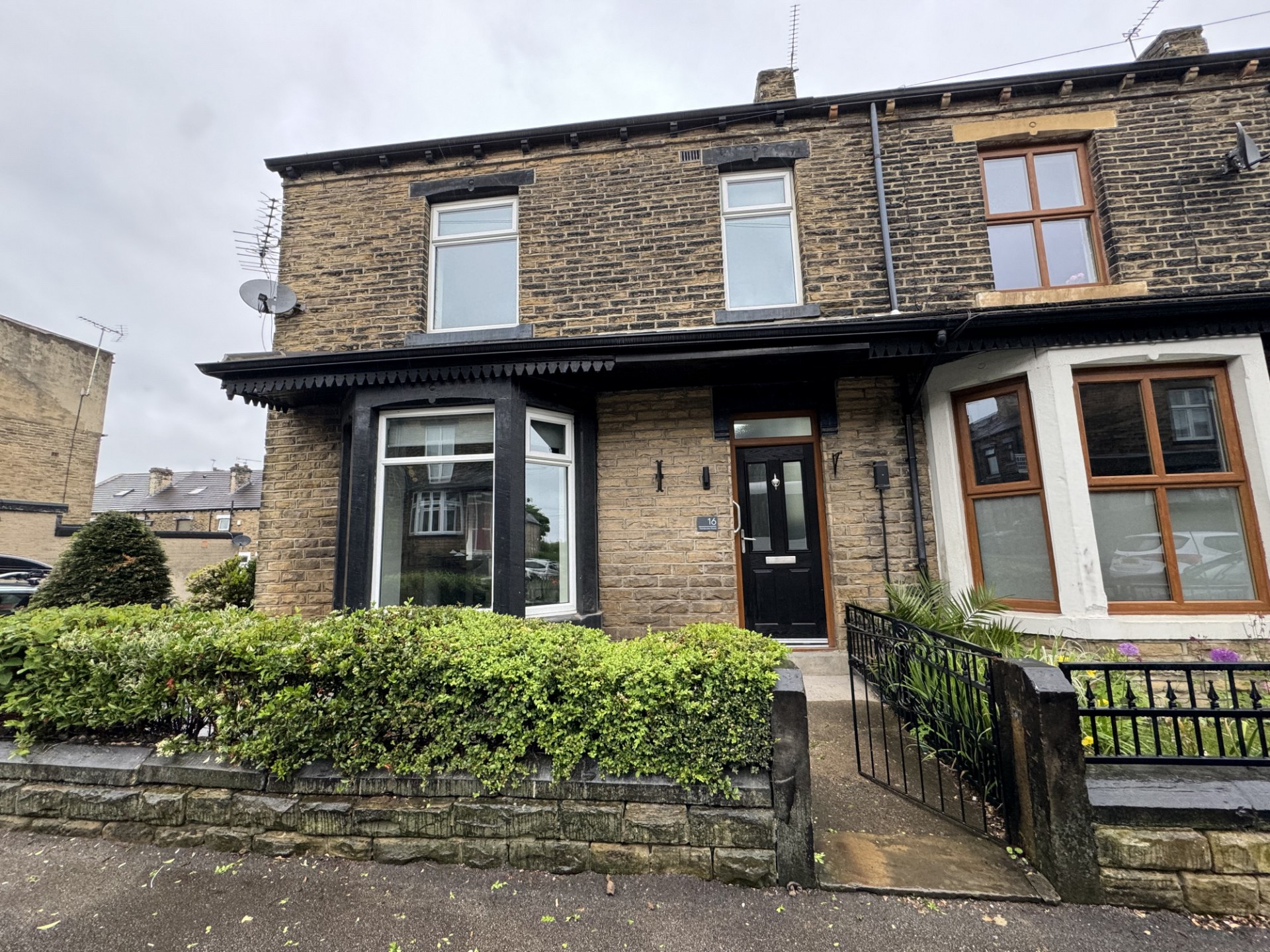 Photo of Room 3 Pembroke Road,  Pudsey, LS28