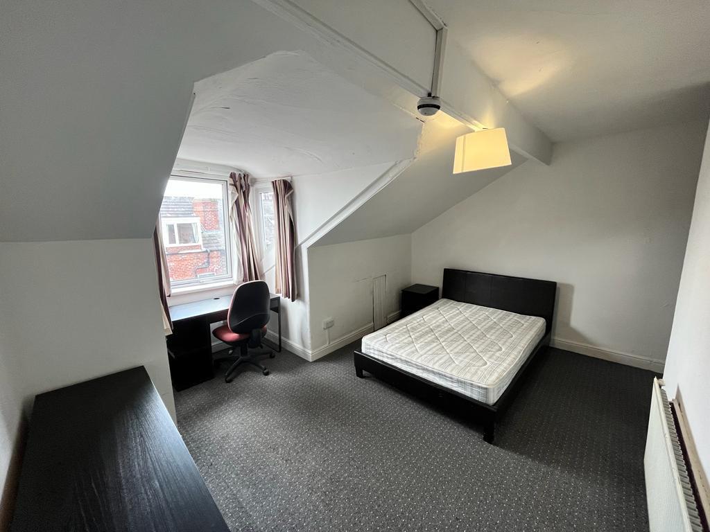 Photo of  Lucas Place,  Leeds, LS6