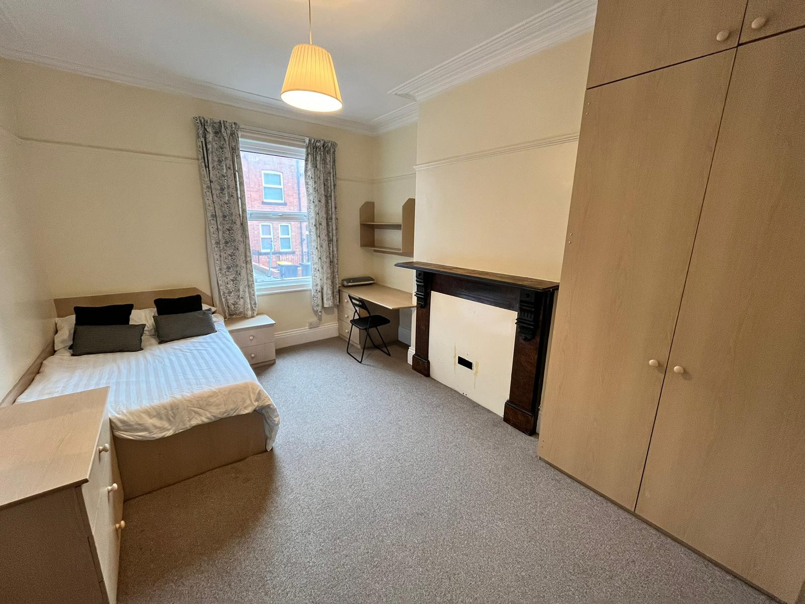 Photo of  Estcourt Terrace,  Leeds, LS6