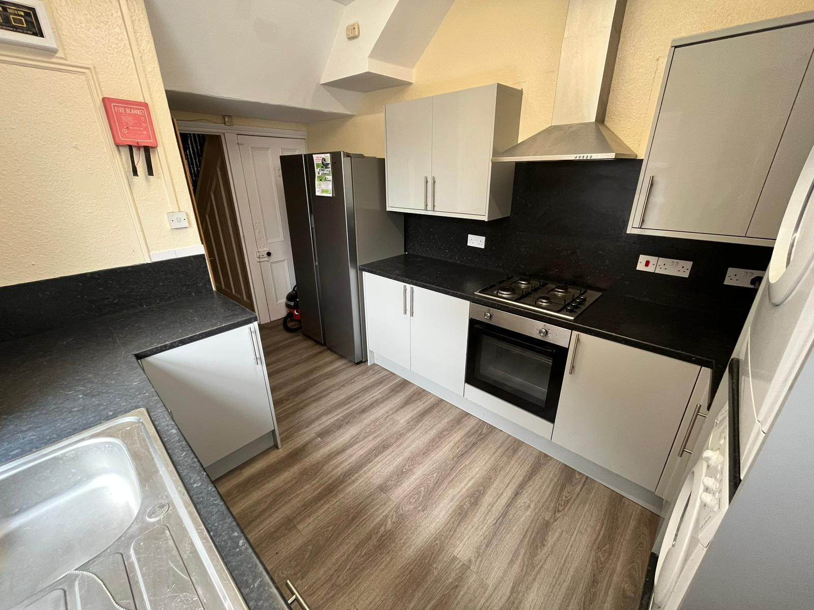 Photo of  Estcourt Terrace,  Leeds, LS6