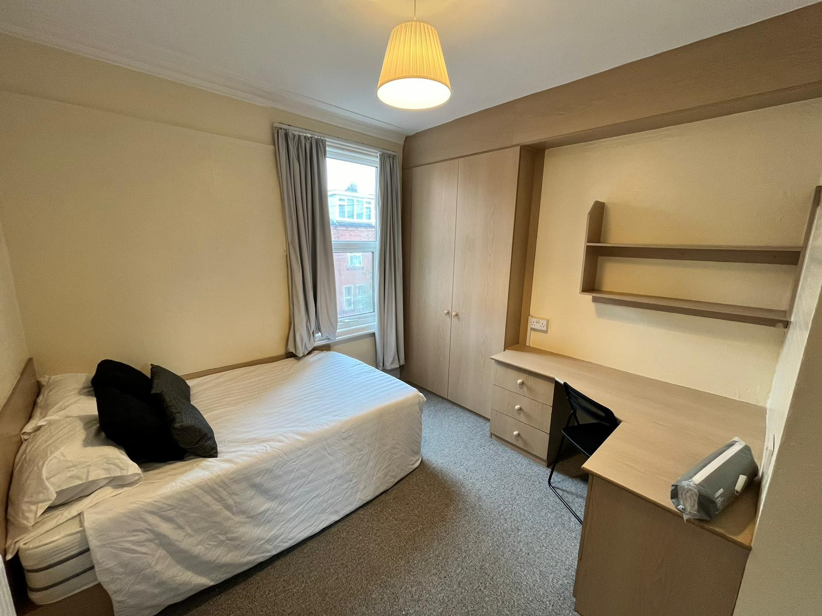 Photo of  Estcourt Terrace,  Leeds, LS6