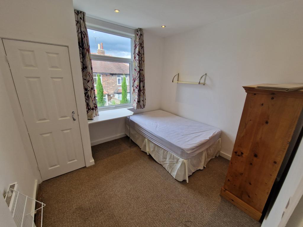 Photo of  Bentley Lane,  Leeds, LS6