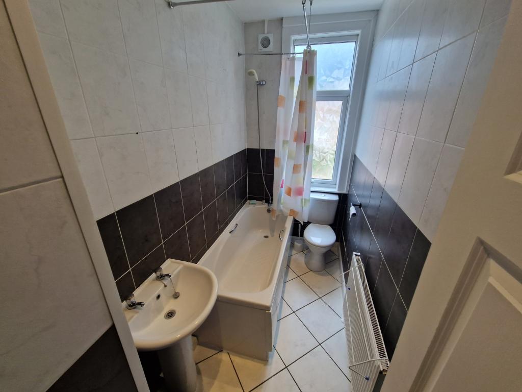 Photo of  Bentley Lane,  Leeds, LS6