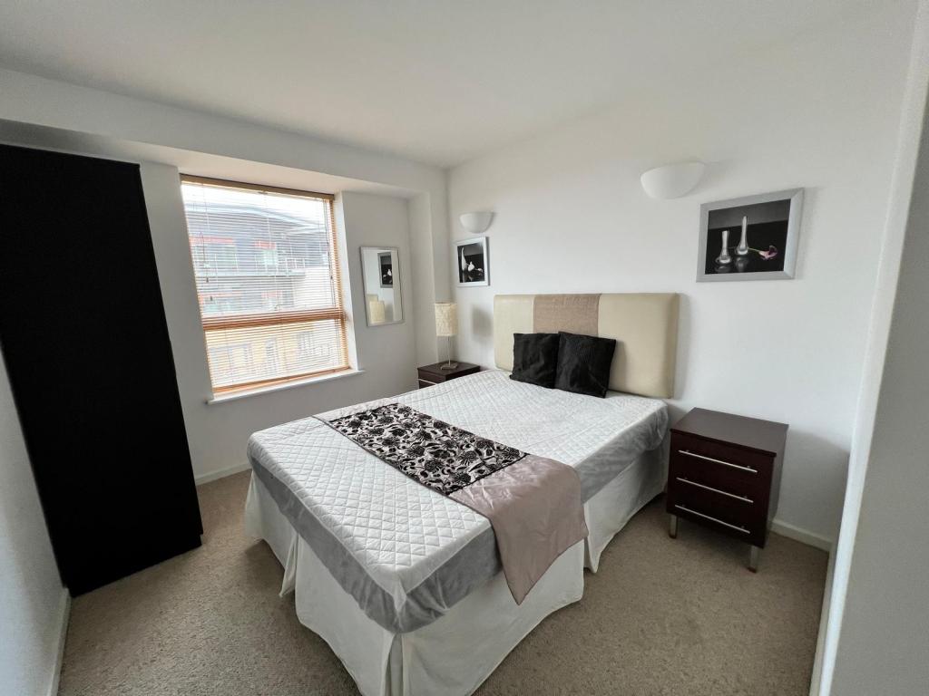 Photo of  Whitehall Waterfront,  Leeds, LS1