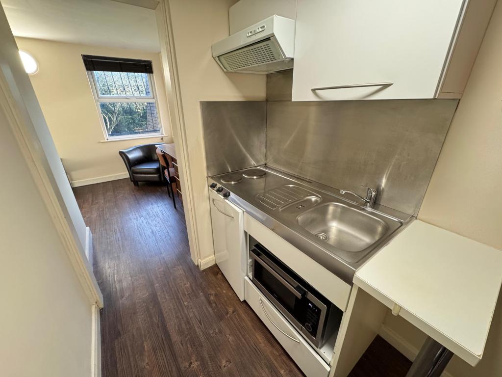 Photo of St. Anns Lodge Room 15, St. Anns Lodge, Leeds, LS4