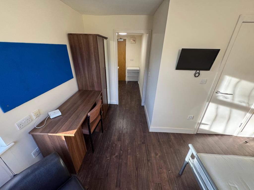 Photo of St. Anns Lodge Room 15, St. Anns Lodge, Leeds, LS4