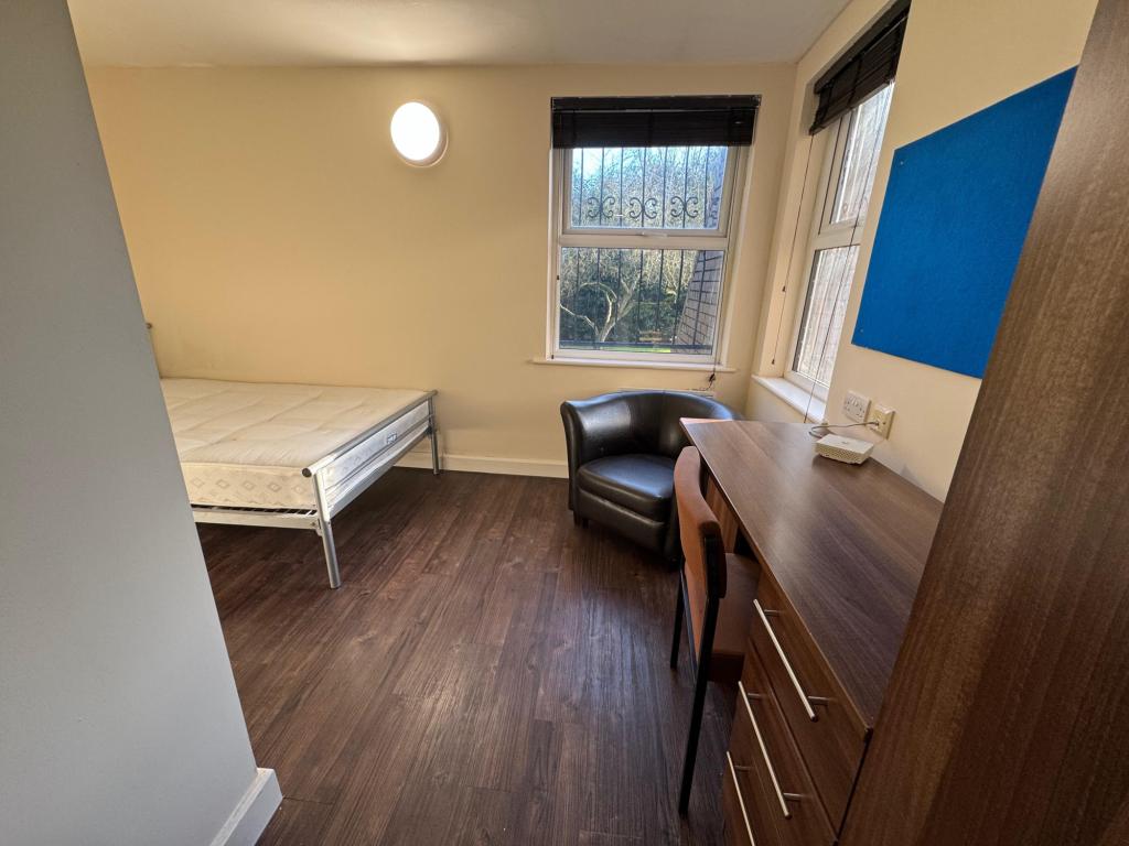 Photo of St. Anns Lodge Room 15, St. Anns Lodge, Leeds, LS4