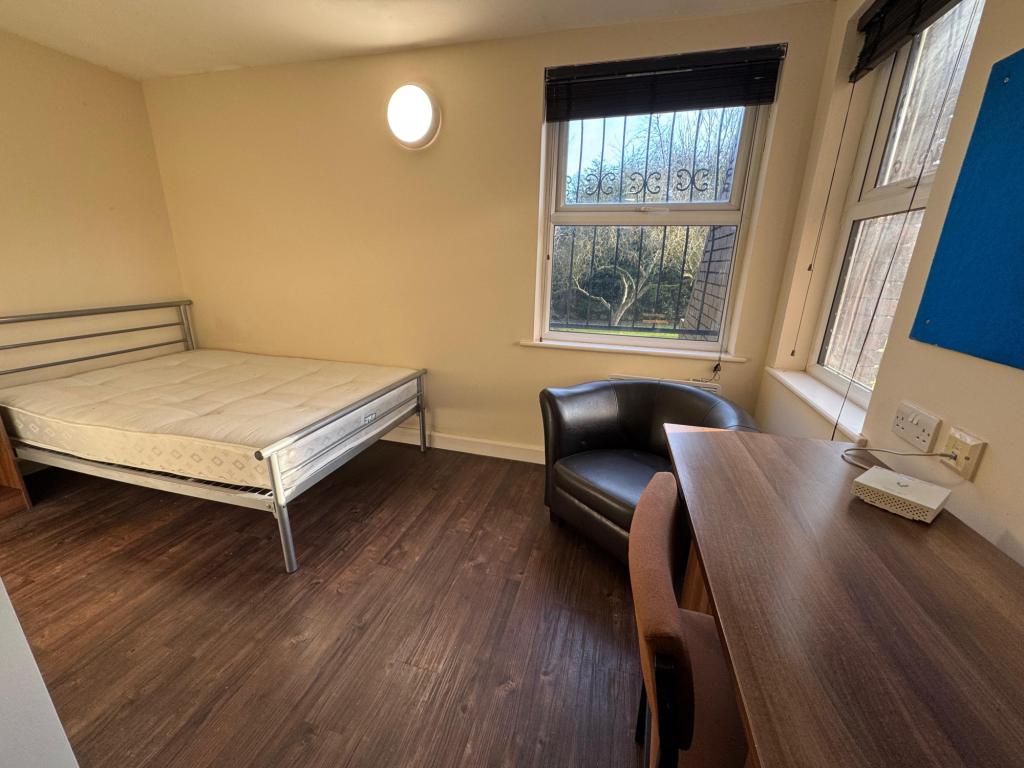 Photo of St. Anns Lodge Room 15, St. Anns Lodge, Leeds, LS4