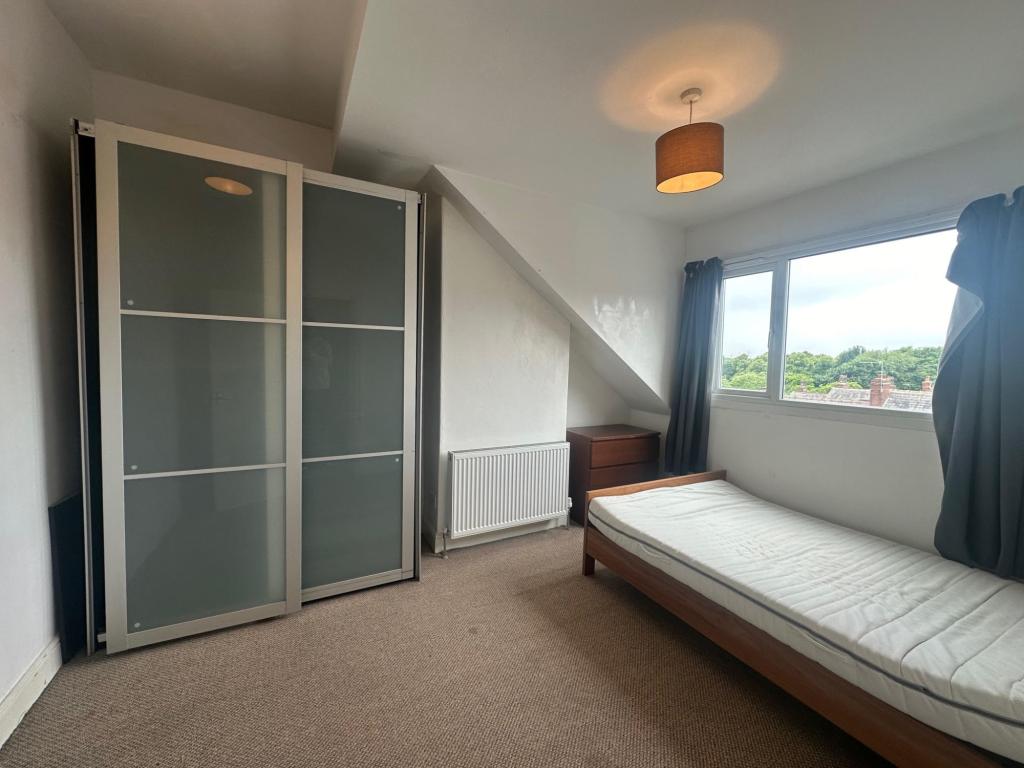 Photo of  Norman Mount,  Leeds, LS5