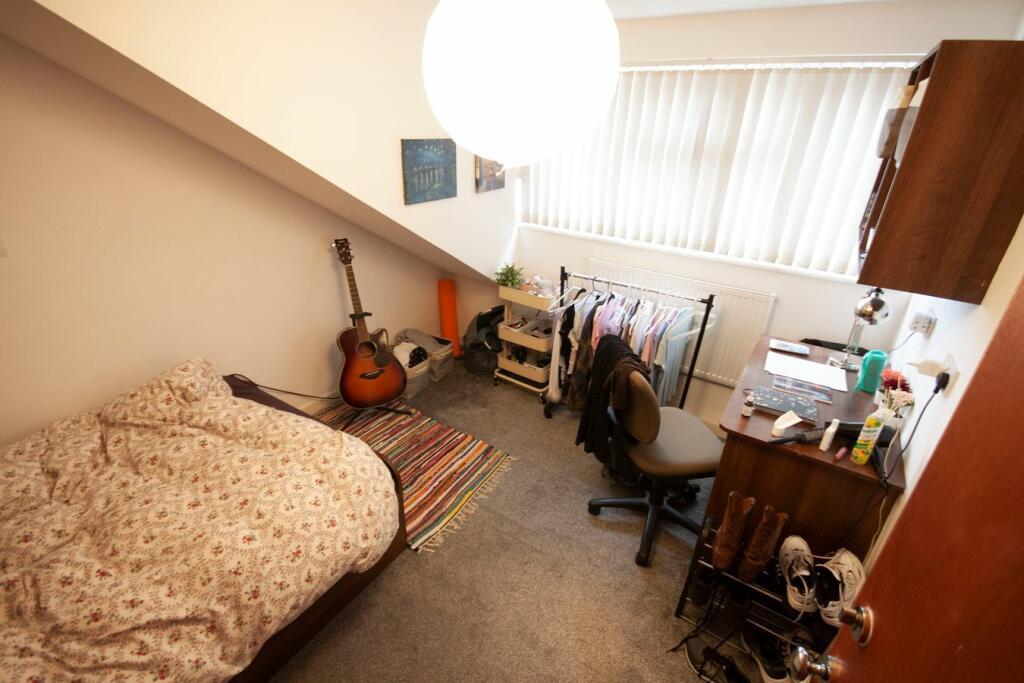 Photo of  Thornville Grove,  Leeds, LS6