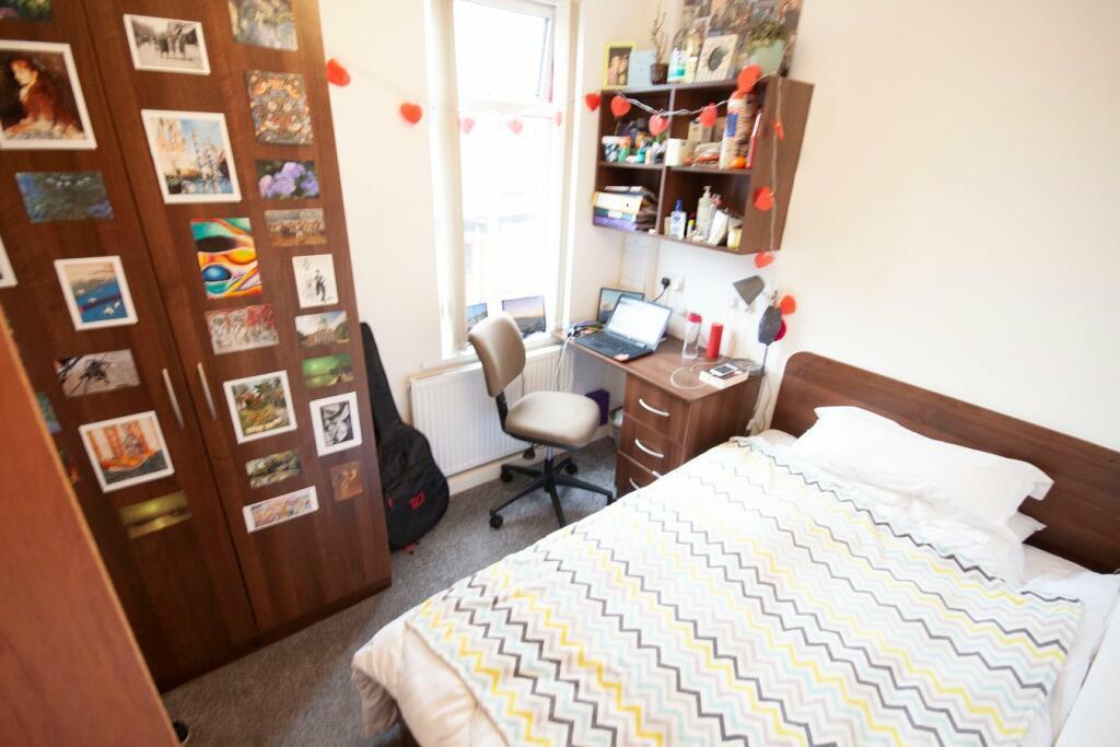 Photo of  Thornville Grove,  Leeds, LS6
