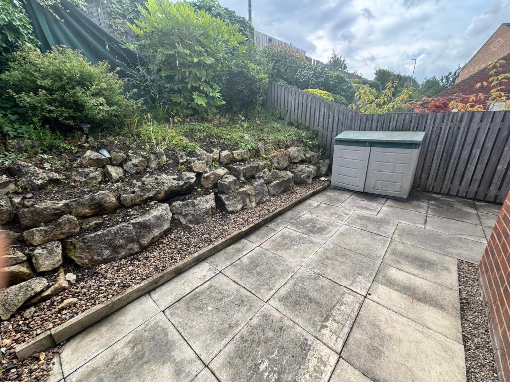 Photo of  Oxford Court Gardens,  Castleford, WF10