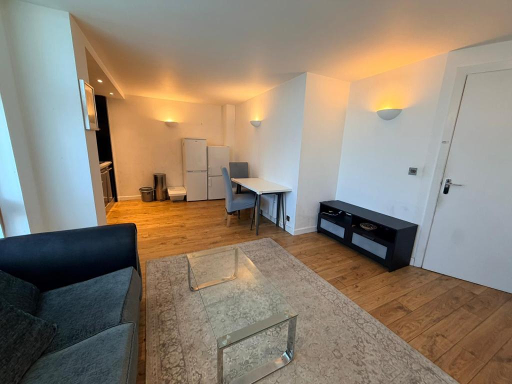 Photo of  West Point, Wellington Street, Leeds, LS1