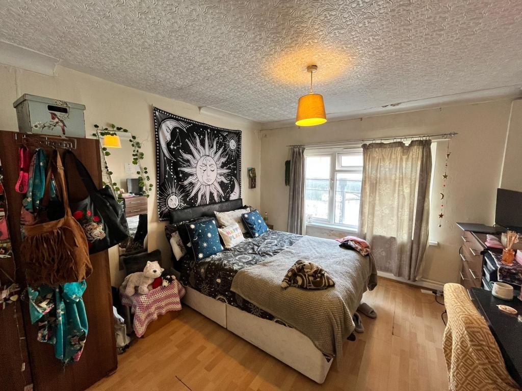 Photo of  Manor Terrace,  Leeds, LS6