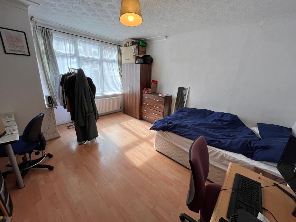 Photo of  Manor Terrace,  Leeds, LS6