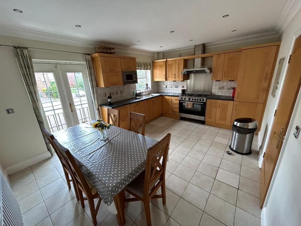 Photo of  Carisbrooke Road,  Leeds, LS16